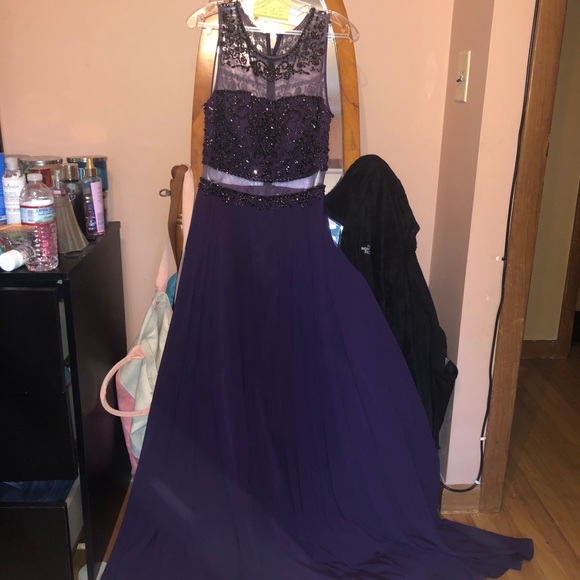 Jovani Dresses & Skirts - Jovanni prom dress only worn once Jovani Dresses & Skirts - Jovanni prom dress only worn once